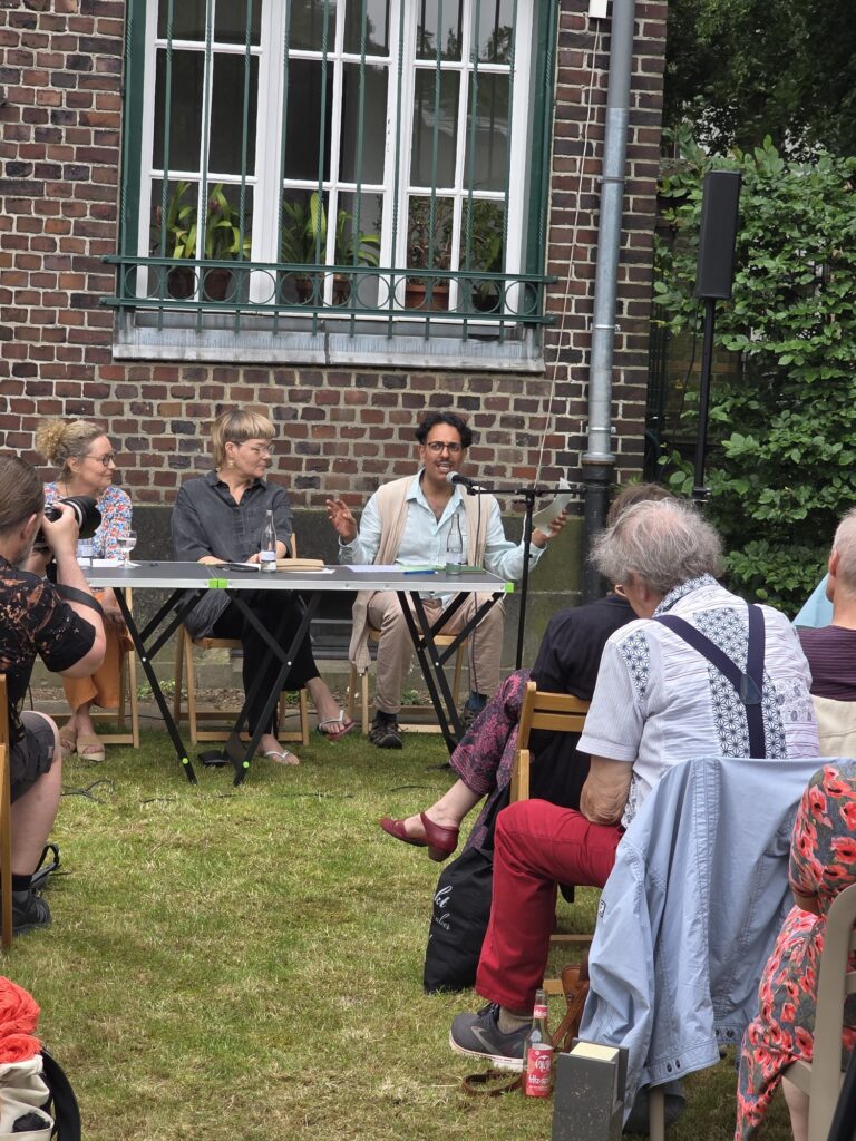 Niederrheinisches Literaturhaus - LESUNG Aus der Stadt der Krähen